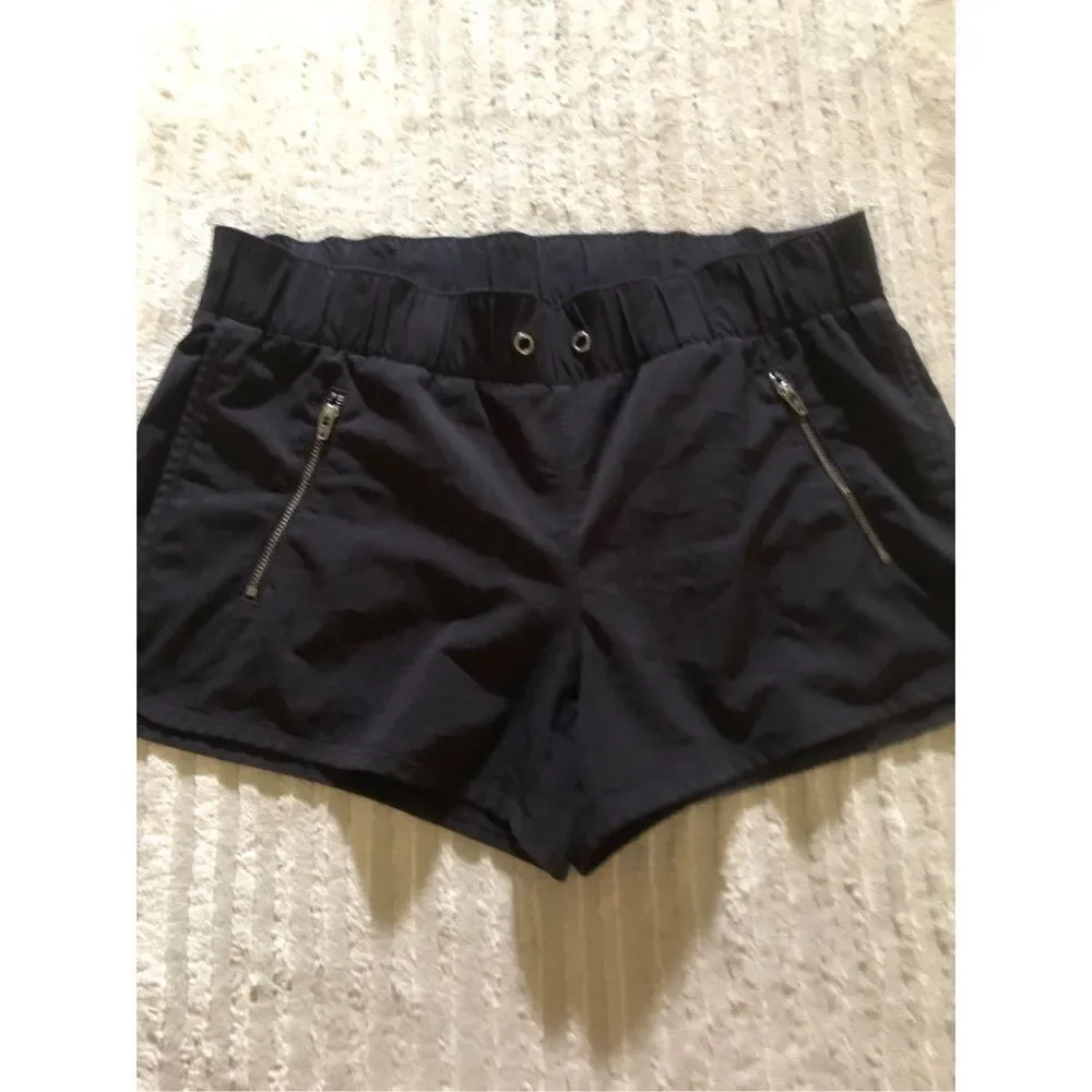 Athleta Black Athletic Shorts Womens Small Zip Pocket Running